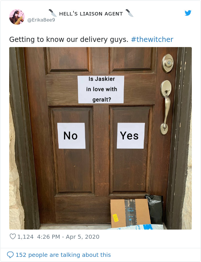 Guy Makes Delivery Couriers Smile By Putting Up Signs On His Door That Ask If Carole Baskin Is The Reason Why Her Husband Went Missing