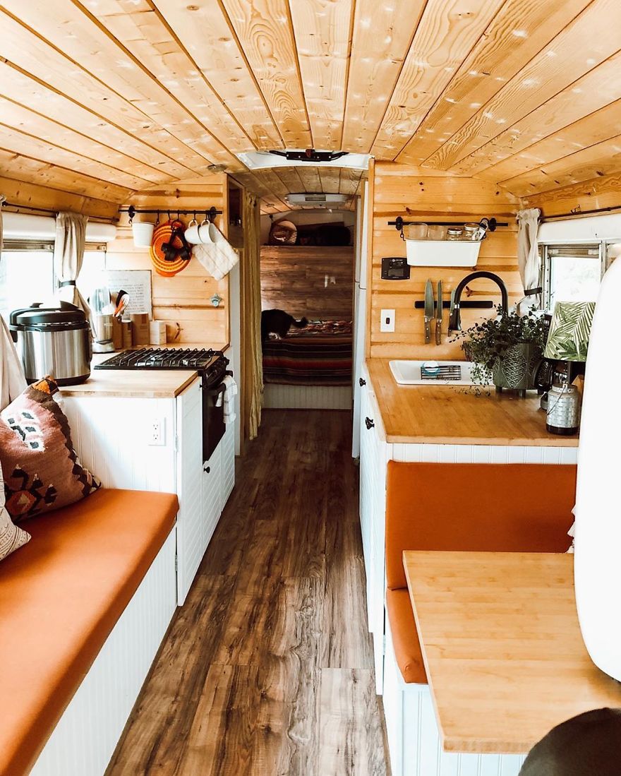 Couple Builds A Gorgeous School Bus Tiny House.