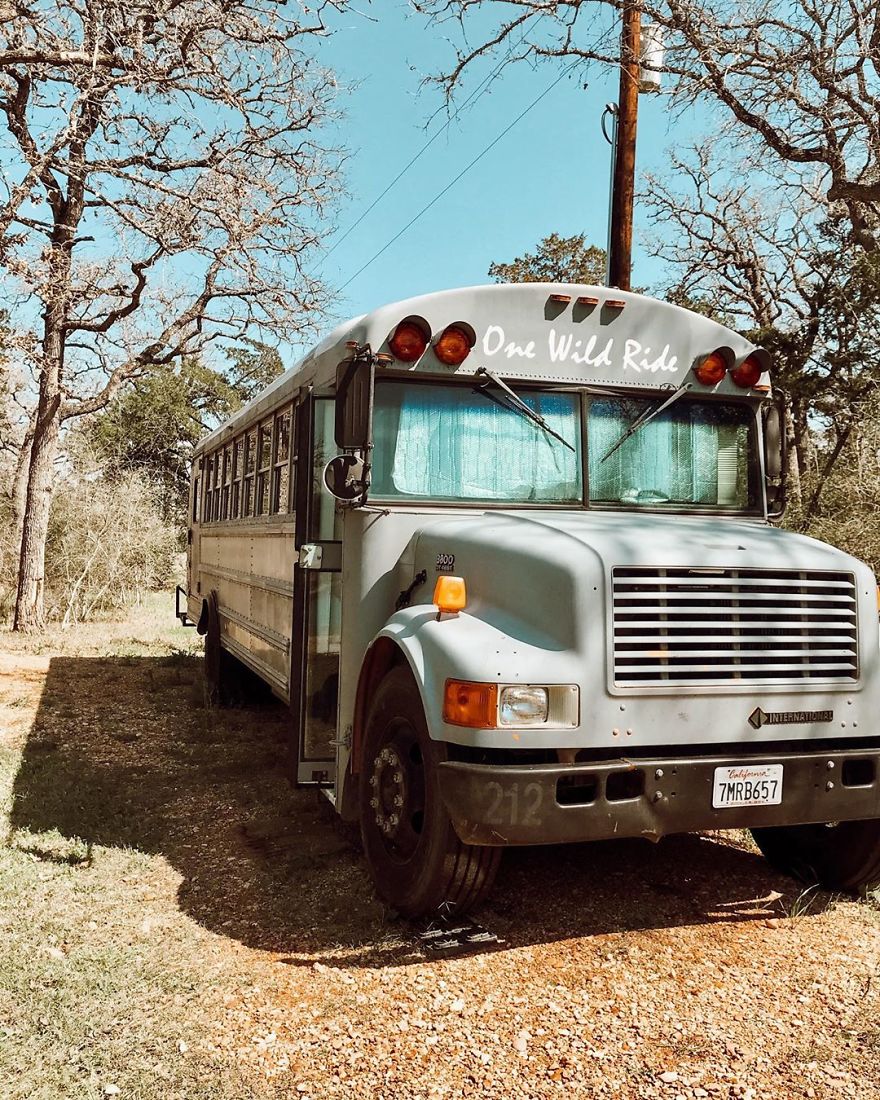Couple Builds A Gorgeous School Bus Tiny House.