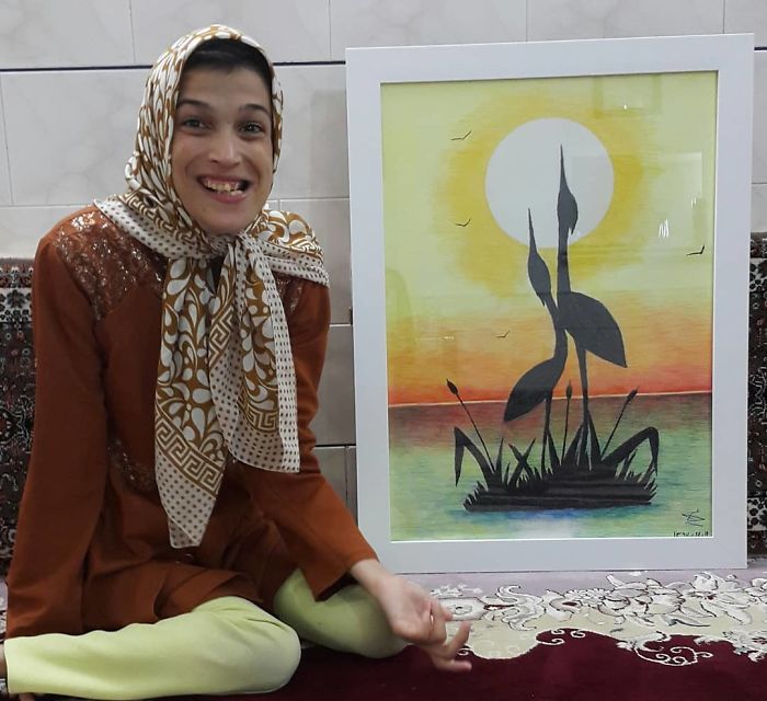 Disabled-Iranian-Artist-Draws-With-Feet-Fatemeh-Hammami-Nasrabadi