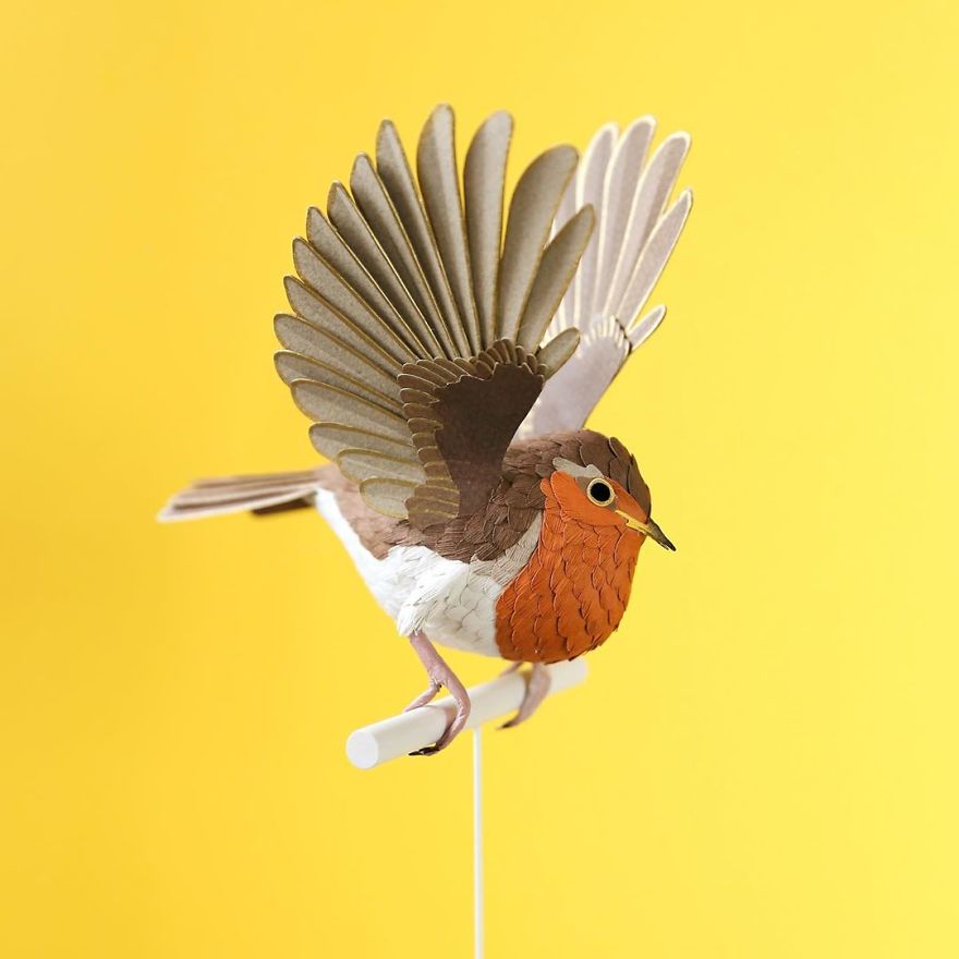 Colombian Artist Makes Unbelievable Paper Birds