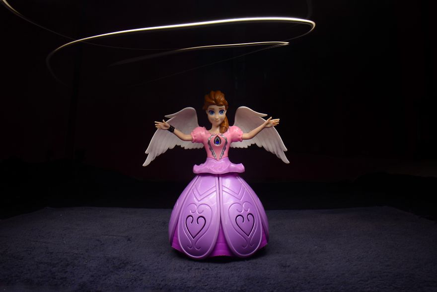 The Light Is Playing With The Toy