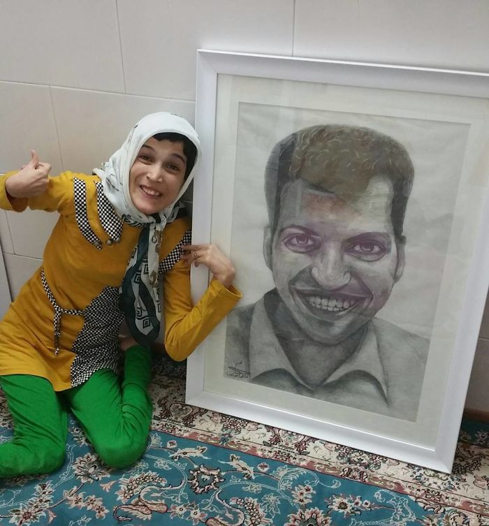 Disabled-Iranian-Artist-Draws-With-Feet-Fatemeh-Hammami-Nasrabadi