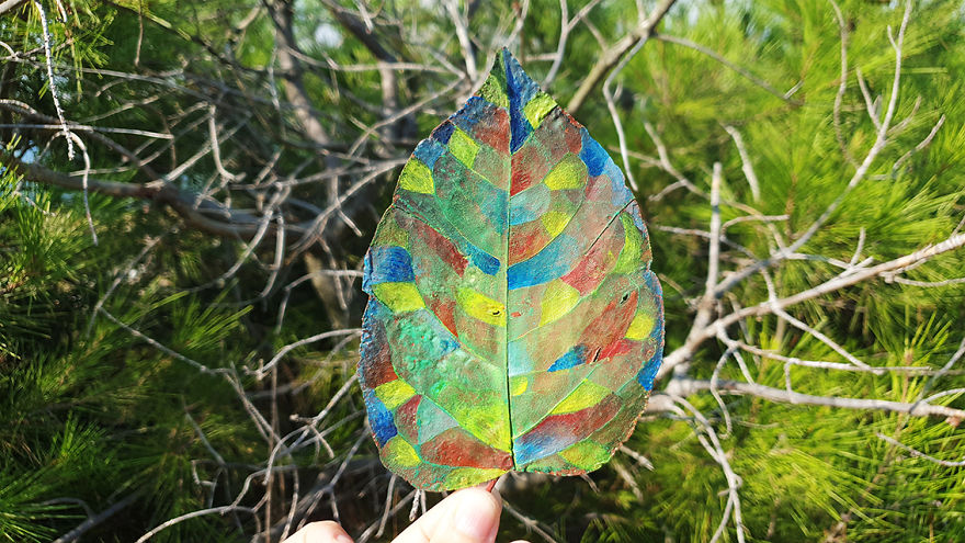 Traveling Leaves Traveling Leaves
