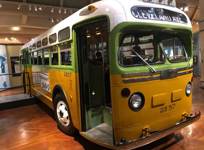 El Museo Henry Ford de Detroit alberga el auténtico autobús en el que protestó Rosa Parks