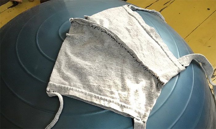 Here's A Simple Guide On How To Make A Face Mask From Old T-Shirts Without A Sewing Machine