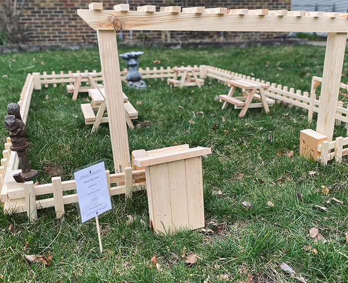 Man Uses Quarantine Time Creatively And Builds A Tiny Restaurant For Animals In His Yard