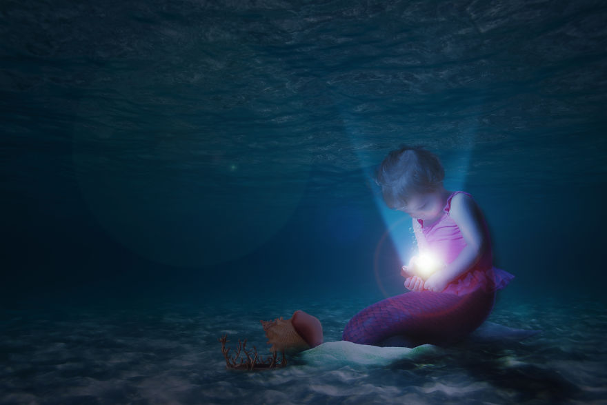 I Turned My Daughter Into A Mermaid (6 Photos)
