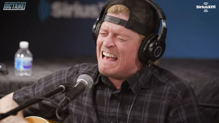 People Are Surprised By Puddle Of Mudd Singer's Voice When Covering A Nirvana Song