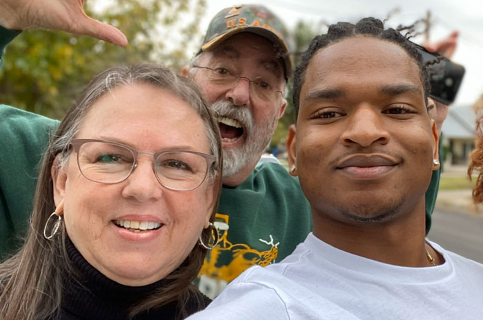 Husband Of Internet-Famous Thanksgiving Grandma Dies Of Covid-19
