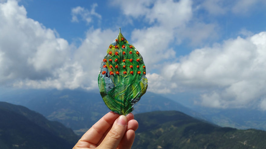 Traveling Leaves Traveling Leaves