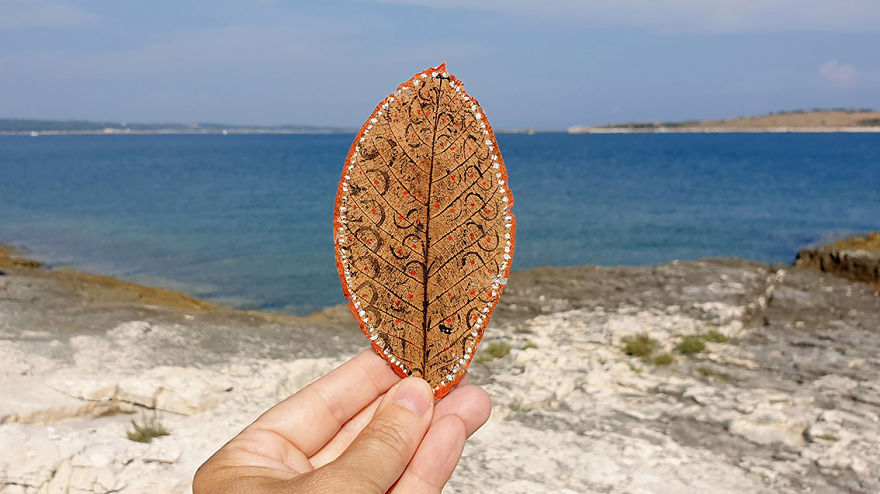 Traveling Leaves Traveling Leaves