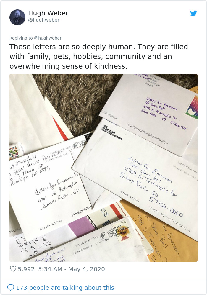 11Y.O Girl Befriends Mail Carrier By Sending Letters, Teaches Everyone The Importance Of Human Connection During These Tough Times