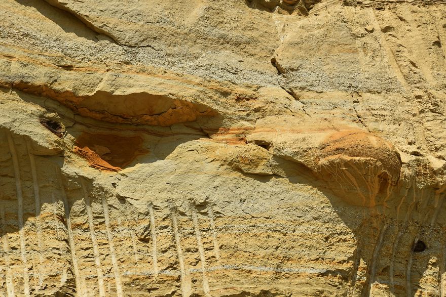 Concretion, Dinosaur Eggs Or Extraterrestrial Debris? Concretion, Dinosaur Eggs Or Extraterrestrial Debris?