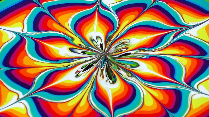 Simple Mandala Acrylic Pour Painting ~ Cup Bottom Technique ~ Paint #withme Simple Mandala Acrylic Pour Painting ~ Cup Bottom Technique ~ Paint #withme