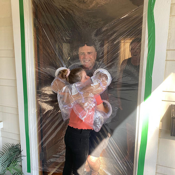 10-Year-Old Designs A Plastic Curtain To Be Able To Hug Her Grandparents Safely During Quarantine