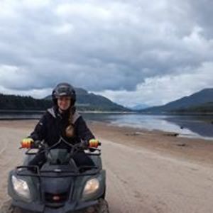 likestohugtrees avatar