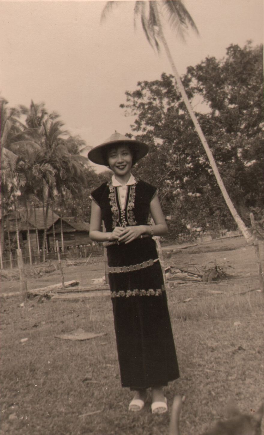 In Malaya, In Kedazaan-Dusun Tribe Clothing