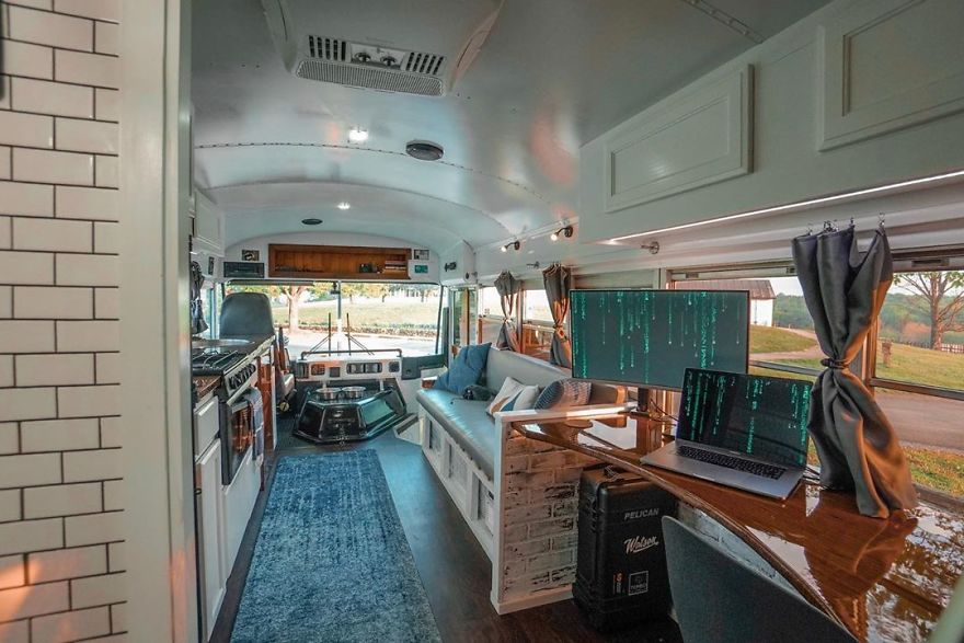 Beautiful DIY School Bus Conversion -With Clever Design Hacks.