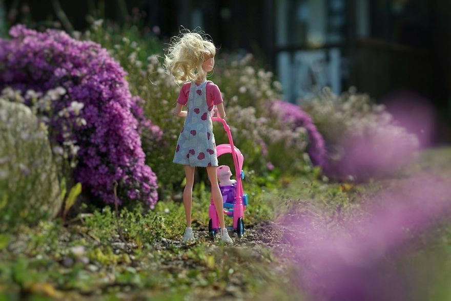 Mother Of 2 Captures The Magic World Of Toys During Quarantine