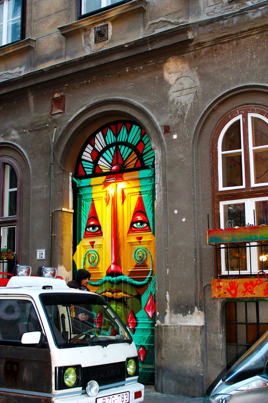 I Walked Through Disneyland For Street Art In Budapest