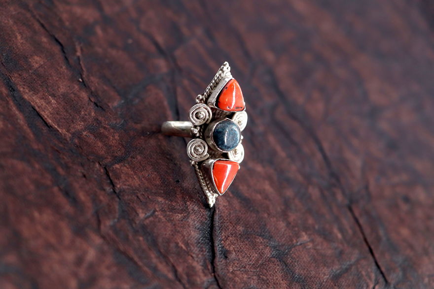 92.5 Silver Handcrafted Finger Ring With Gemstone Online