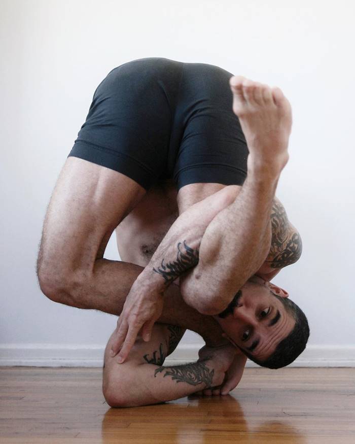 Dancer Rauf Yasit | Rubber Legz
