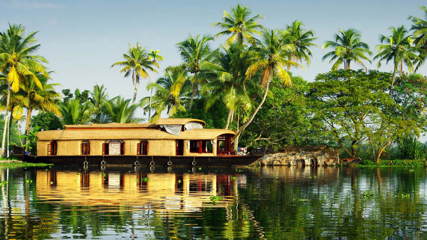 Let's Explore The Breathtaking Views Of Kerala!