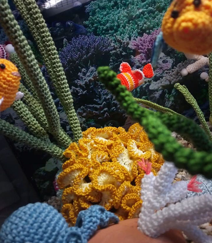 Italian Yarn Artist Created A Stunning Crocheted Aquarium