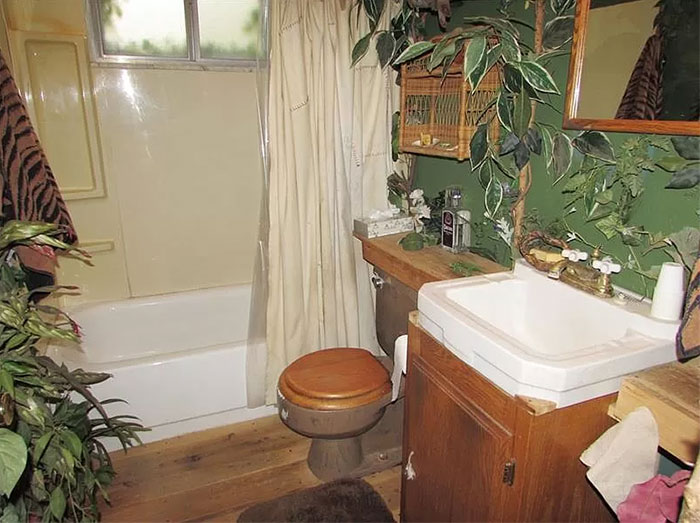 Someone Found This $159,900 House Listing That Looks Modest At First But Gets Weird Fast When You Look Inside