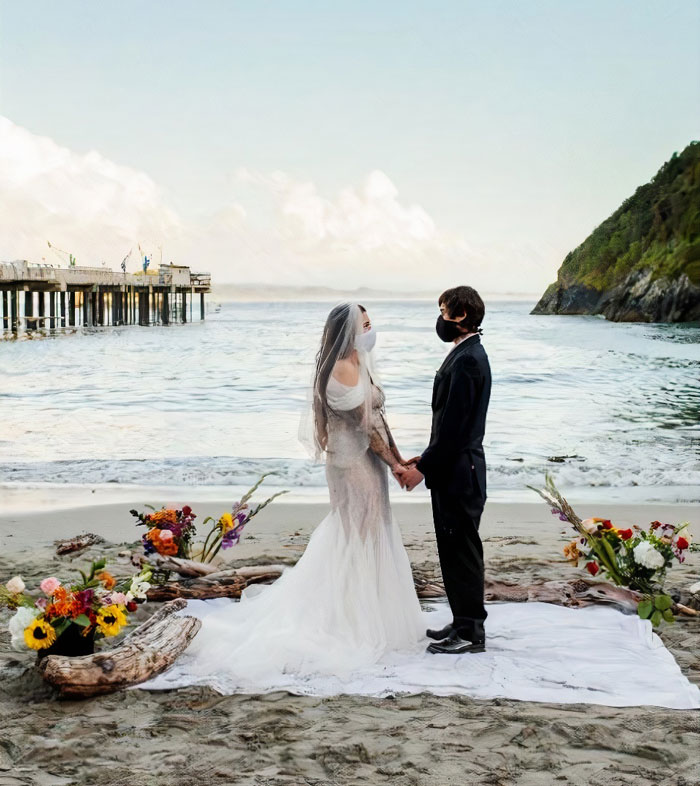 When The Pandemic Ruins Your Wedding, You Find A Beach And Improvise