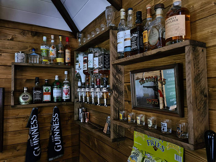 This Couple Builds A Mini Pub In A Garden, Stuns People With Its Handmade Interior
