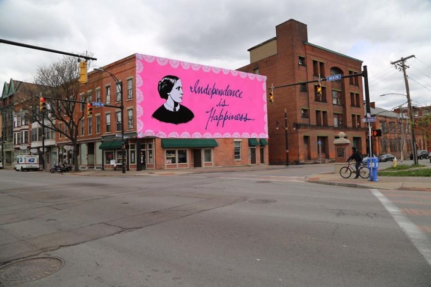It Took Two Months And Over A Million Loops To Crochet This Stunning Susan B. Anthony Mural It Took Two Months And Over A Million Loops To Crochet This Stunning Susan B. Anthony Mural