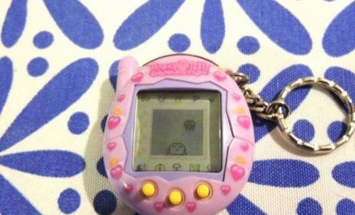 If A Winged Tamagotchi Appears On Your Screen, It Means That Your Tamagotchi Decided To Go Back To It's Home Planet. But Don't Despair, Simply Press The (A) And (C) Buttons At The Same Time And Your New Egg Is Ready For Hatching