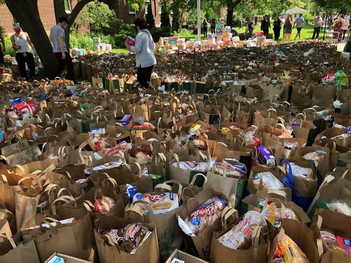 Donaciones de comida en Mineápolis