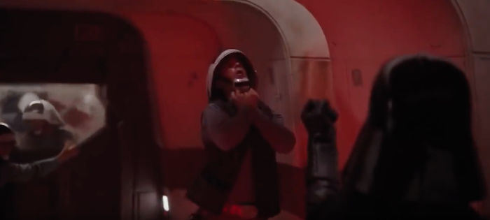 To Choke People, Usually Darth Vader Brings Together His Thumb And Forefinger, Slowly Closing Their Windpipe. In Rogue One, He Picks Up A Rebel And Then Clenches His Fist. He Straight Up Crushes His Throat