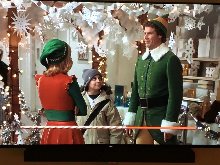 If You Pause The Blu-Ray Of Elf (2003) The Status Bar Is A Candy Cane. Isn’t That Nice?