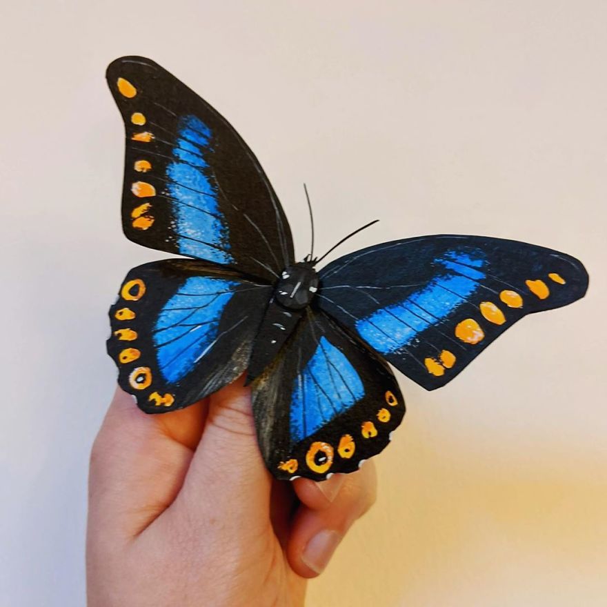 Artist Creates An Incredible Variety Of Realistic Insects Using Only Paper