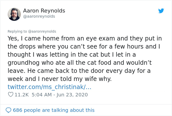 Guy With Poor Eyesight Thinks His Cat Is Climbing Into A Hammock, Realizes It's An Unwelcome Guest Too Late