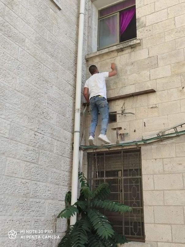 Man Climbs Up Hospital Wall And Watches Over His Mom From Outside The Hospital Day And Night Until She Dies Due To Coronavirus
