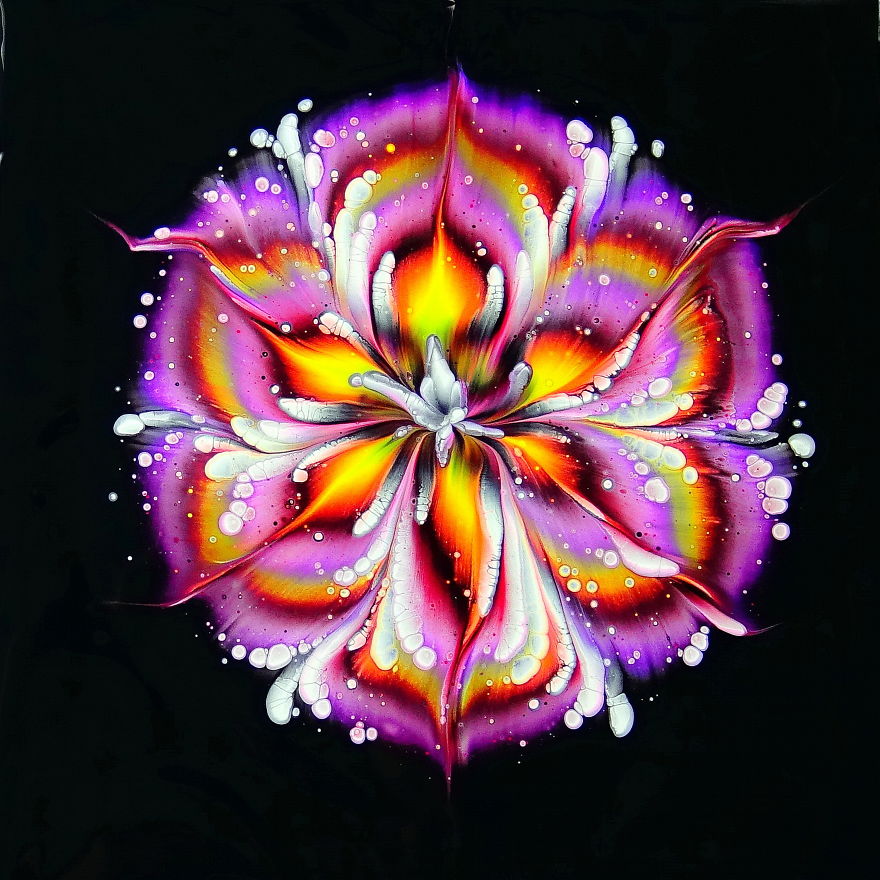 Collaboration With Erika Art~ Cup Bottom Reverse Flower Dip ~ Paint #withme Collaboration With Erika Art~ Cup Bottom Reverse Flower Dip ~ Paint #withme