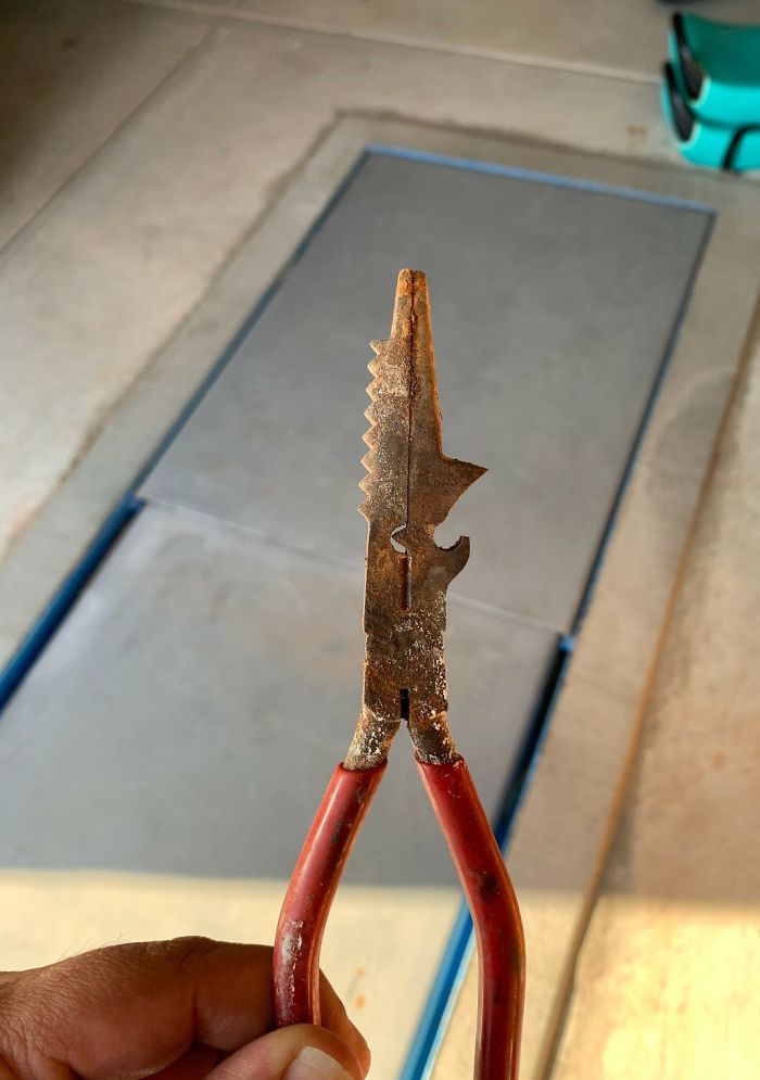 Metal Pliers Found While Cleaning Shed. Can't Determine What This Took Is Used For. What Is This Thing?