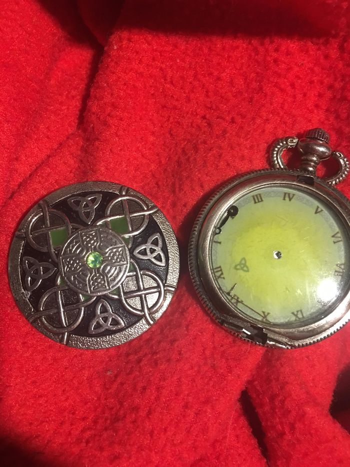 I’m A Terrible Girlfriend And Accidentally Washed My Boyfriend’s Pocket Watch That He Liked