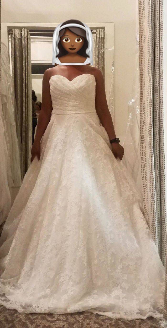 Found My Dream Dress At The White Room For $300 During A Sample Sale!