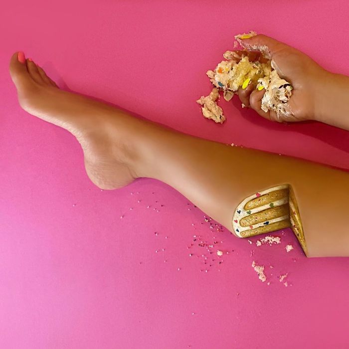 Chinese Artist Paints Food Impressively On Her Body