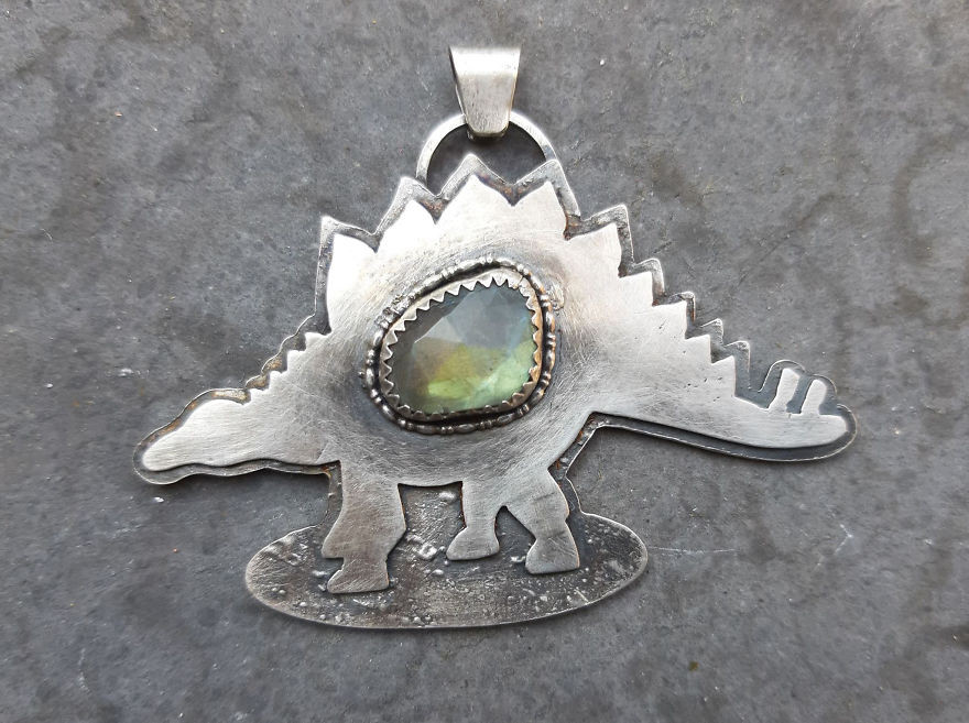 Jeweler Makes Dinosaur Collection
