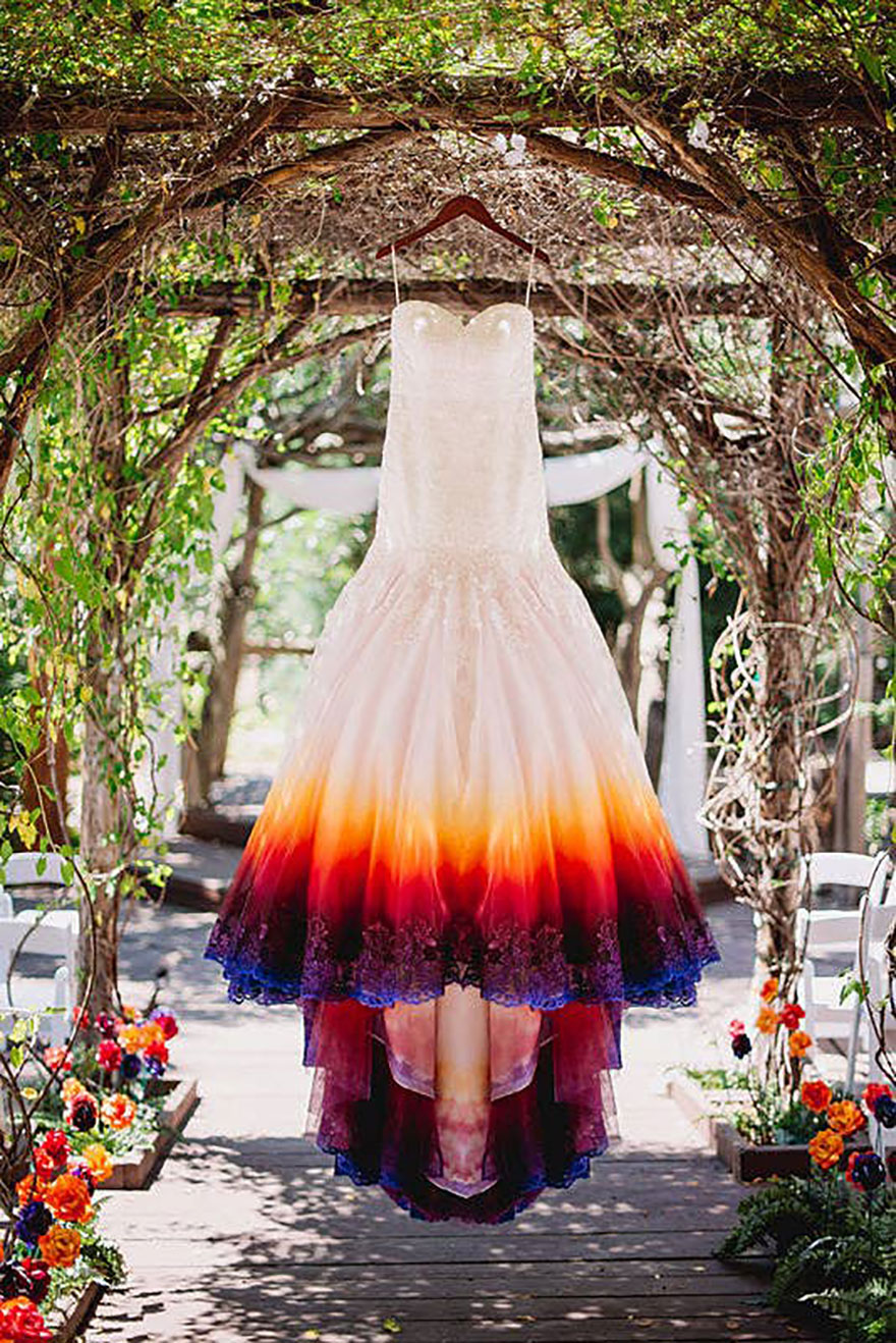 Artist Starts A Colorful Wedding Dress Business After Her "Fire" Wedding Dress Goes Viral