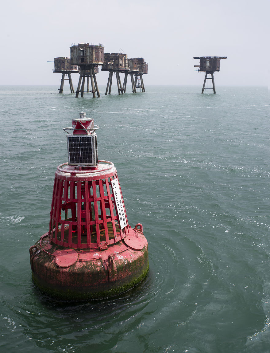 I Photographed WWII Gun Towers In Thames Estuary, UK