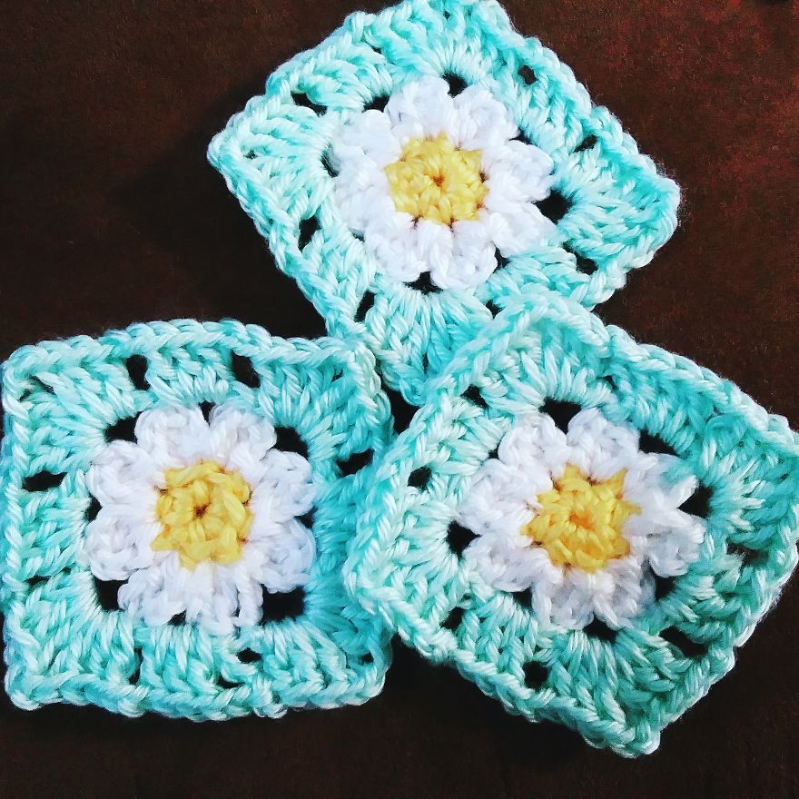Crotchet Daisy Granny Square