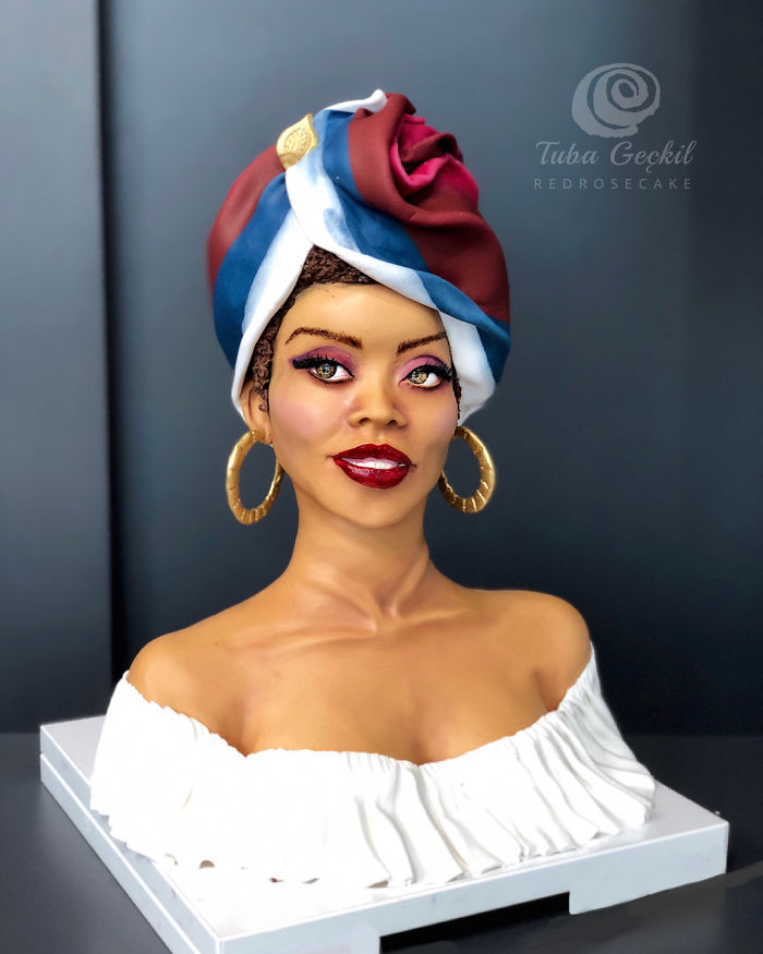Woman Makes Hyper-Realistic Cakes That Look More Like Works Of Art